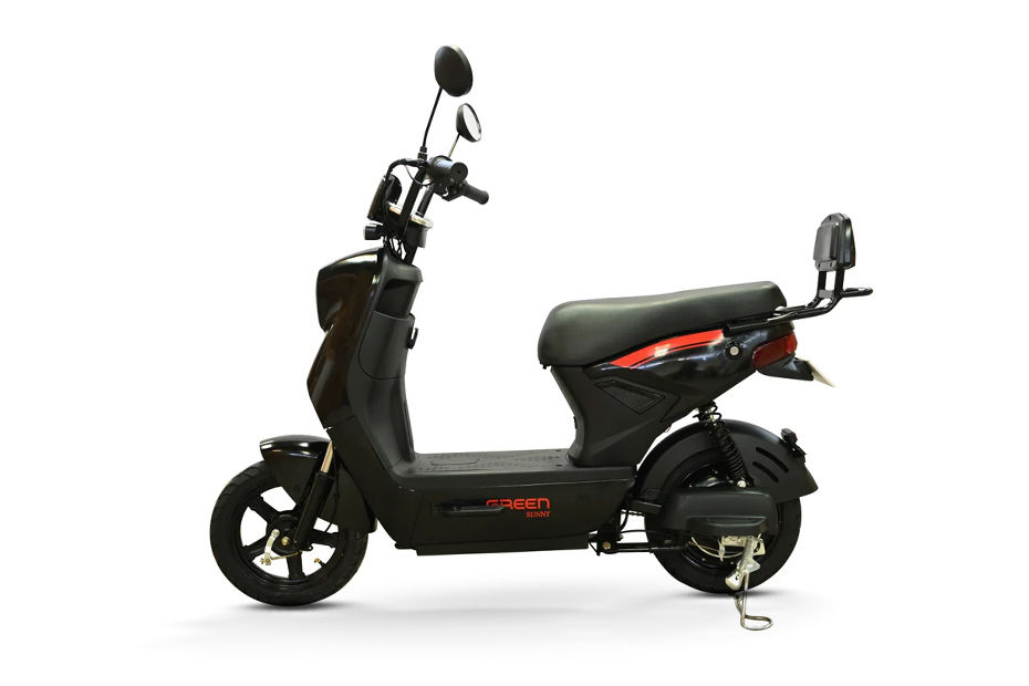 Green EV Sunny Black colour