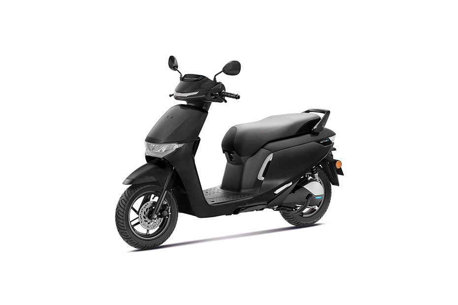 Honda Activa e Pearl Igneous Black colour