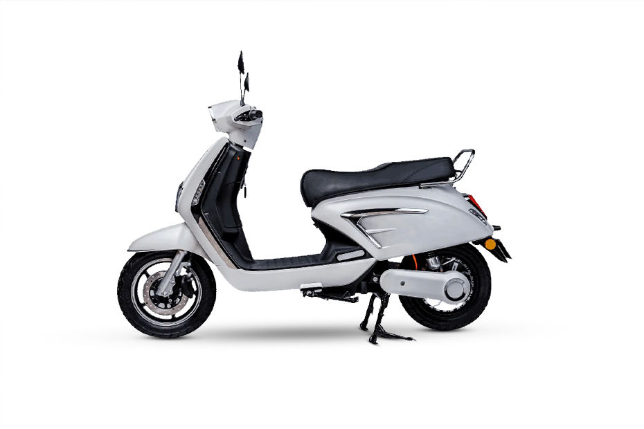 iVOOMi Jeet X White colour