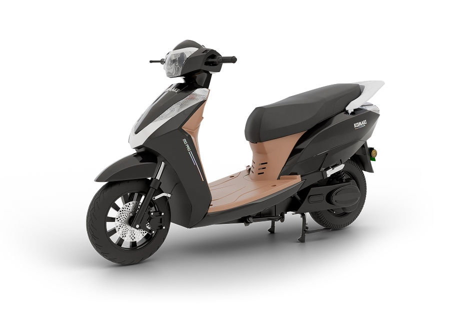 Komaki MG Pro Black colour