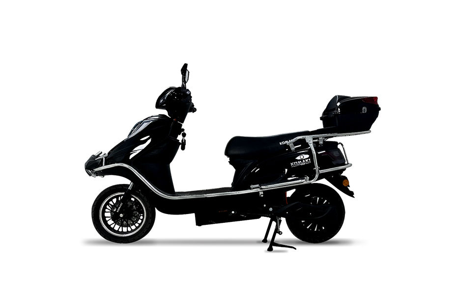 Komaki TN-95 Jet Black colour