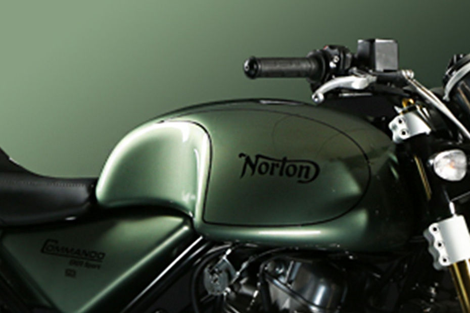 Norton Commando 961 Sport Green With Black colour