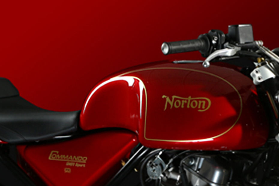 Norton Commando 961 Sport Red With Gold colour