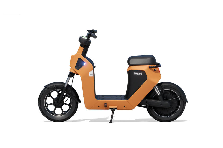 Revamp Moto RM Buddie 25 Oscar Orange colour