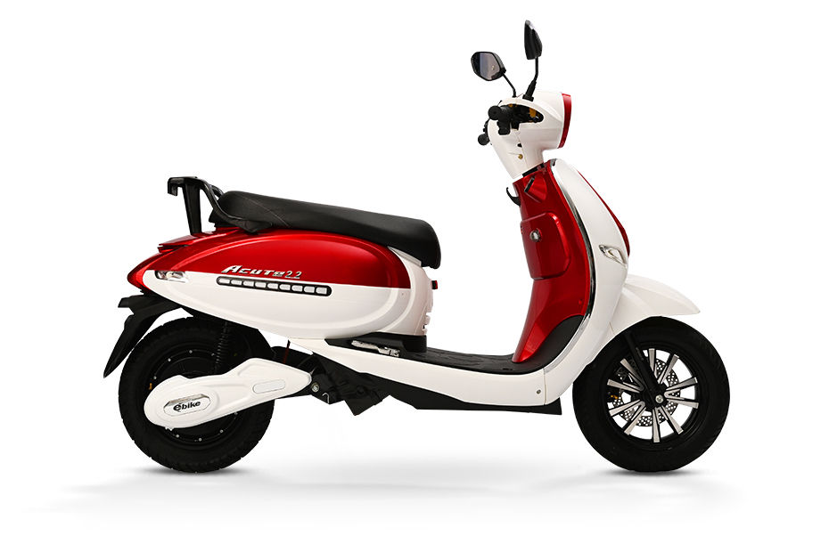 Sokudo Acute 2.2 Red White colour