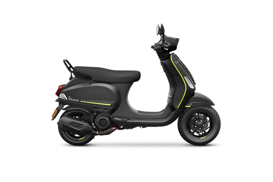 Vespa S Nero Black colour