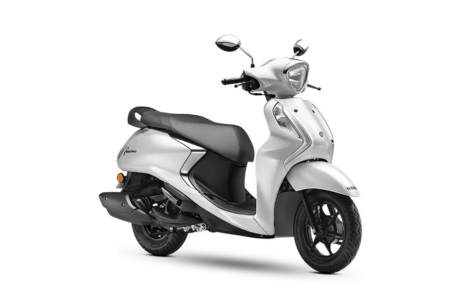 Yamaha Fascino 125 Fi Hybrid Metallic White colour
